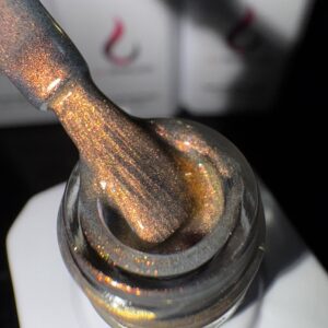 isa mocha mousse cat eye 8